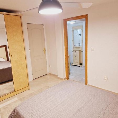 Magnifico Chalet Adosado En Torrevieja, Alicante. Екстериор снимка
