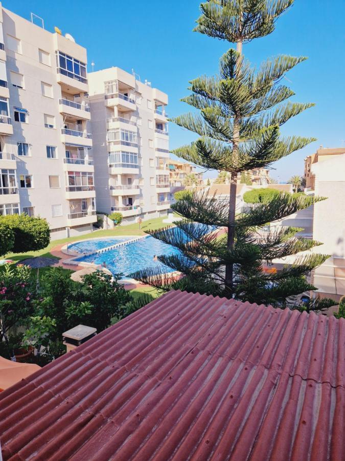Magnifico Chalet Adosado En Torrevieja, Alicante. Екстериор снимка