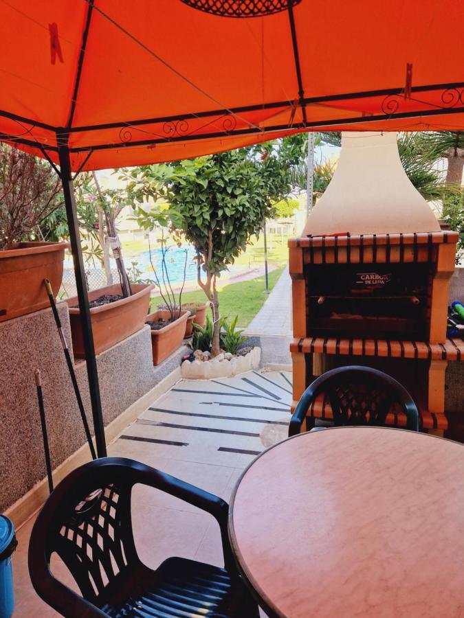 Magnifico Chalet Adosado En Torrevieja, Alicante. Екстериор снимка